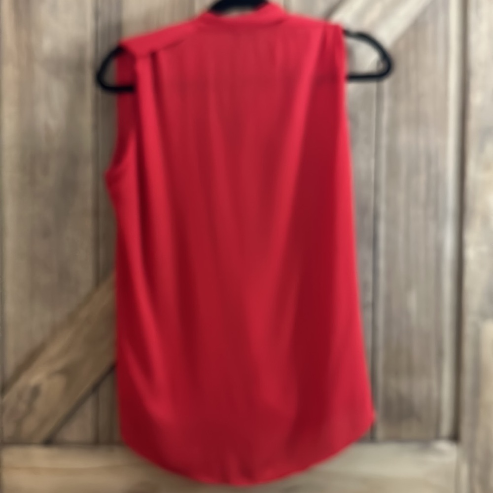 Red blouse - Picture 3 of 4